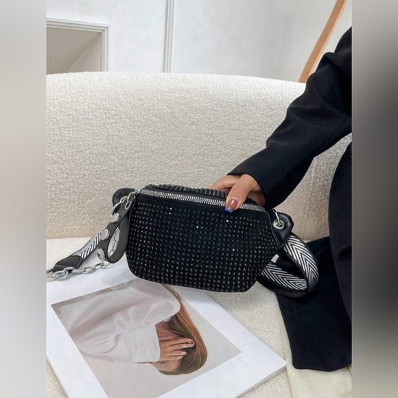 New Fanny Pack, Crossbody Bag - Picture 4 of 7